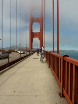 San Francisco - fietsend op GGBridge