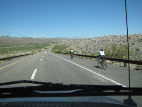 Arizona - Fietsen langs de snelweg
