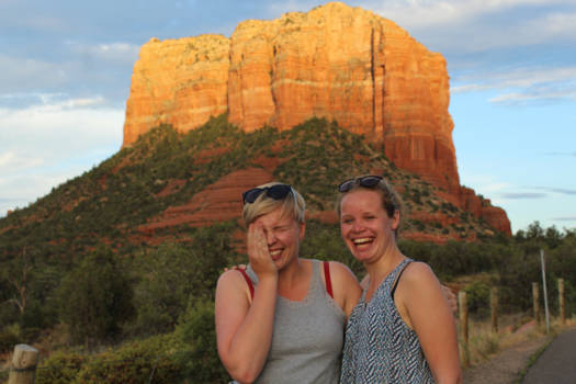 Sedona - Aah! Er zit een vlieg in m'n oog!