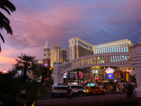 Las Vegas - Venetian @dusk! What a view :)