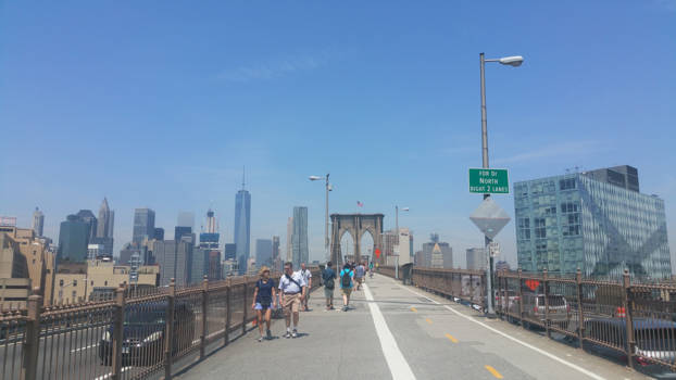 New York - Brooklyn Bridge - wandelen richting Manhattan