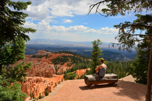 Bryce Canyon National Park - Enjoying the view