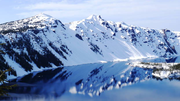 Crater Lake National Park - Snowy Crater Lake