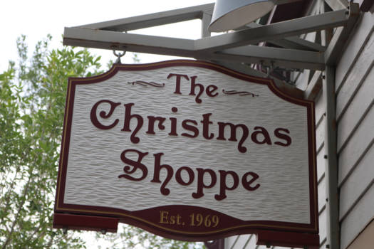 Rocky Mountains - the Christmas shop