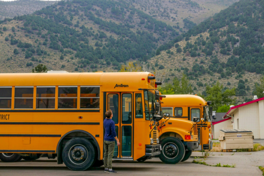 Yosemite National Park - Lee Vining School District - The Gateway to Yosemite National Park