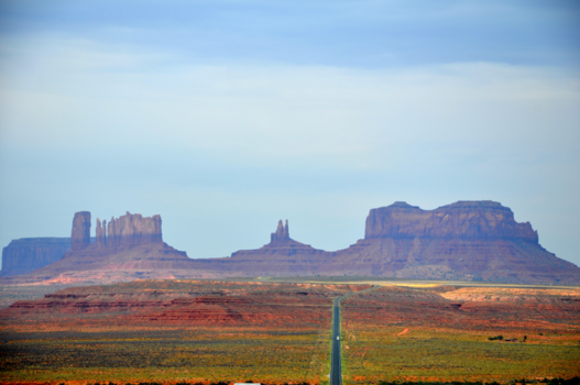 Utah - Road to Monument Valley