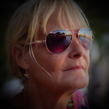 New York - Sunset New York in sunglasses