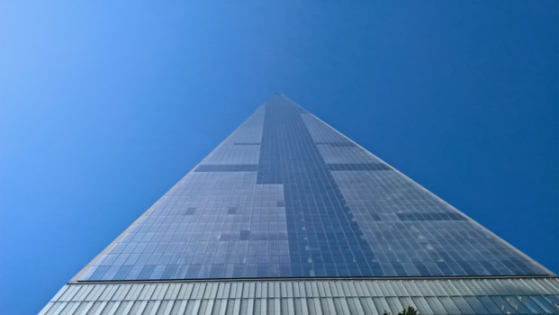 New York - Hij gaat naadloos over in een strak blauwe lucht