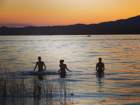 Arizona - Met mijn broertjes in Lake Havasu, Arizona, USA, gemaakt door mijn moeder