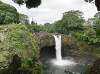 Hawaii - Rainbowfalls