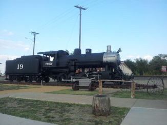 Dallas - Oude locomotief in het dorp Frisco