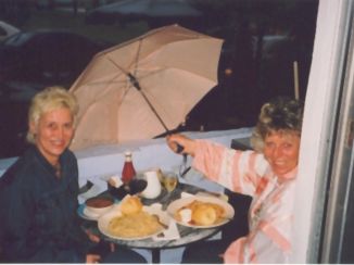 Miami - Dinner in the rain May at News Café Miami South Beach