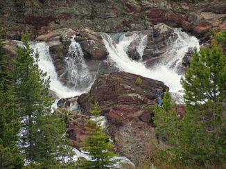 Glacier National Park - Waterval tijdens de wandeling