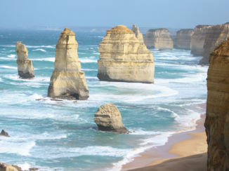 Pacific Island Travel - 12 Apostelen