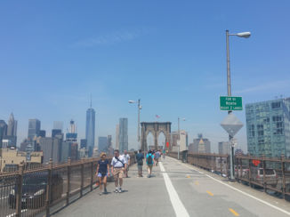 New York - Brooklyn Bridge - wandelen richting Manhattan
