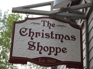 Rocky Mountains - the Christmas shop