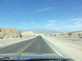 Death Valley National Park - Eindeloze weg
