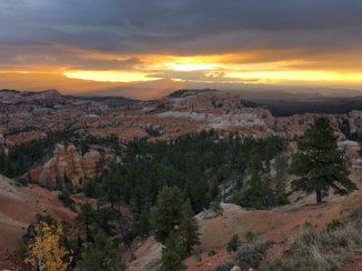 Bryce Canyon National Park - Sunrise Bryce Canyon